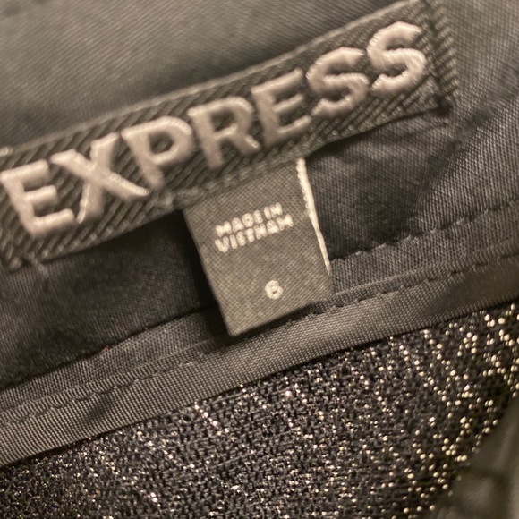 Express metallic snakeskin print black skort. - Picture 8 of 9